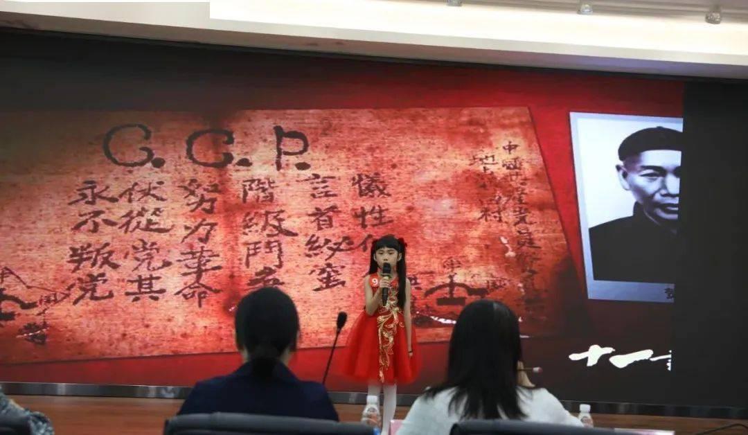 《要久久爱》首播!剧情写实共鸣感强,杨紫范丞丞同框像姐弟